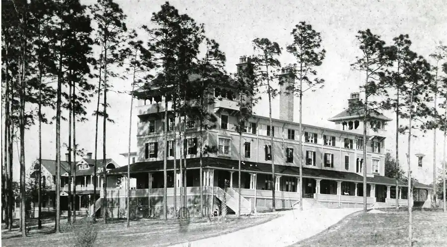 The College Arms Hotel in DeLand